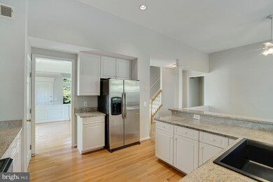 12403 Brown Fox Way, Reston, VA 20191 - photo 5