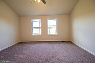 98 Chandler Dr, Shepherdstown, WV 25443 - photo 5