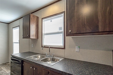 929 Nacogdoches River Dr, Granbury, TX 76048 - photo 5