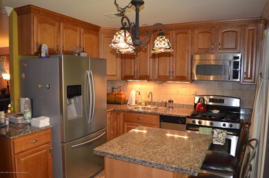 Eat in kitchen