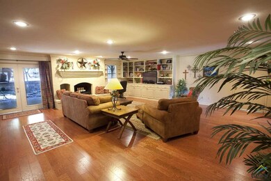 8449 Southland Dr, Tyler, TX 75703 - photo 5