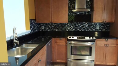 1539 Templeton Place, Rockville, MD 20852 - photo 6