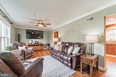 7284 Pommel Dr, Sykesville, MD 21784 - photo 4