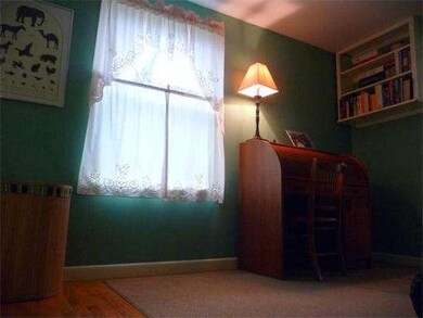 109 Potwine Ln, Amherst, MA 01002 - photo 7