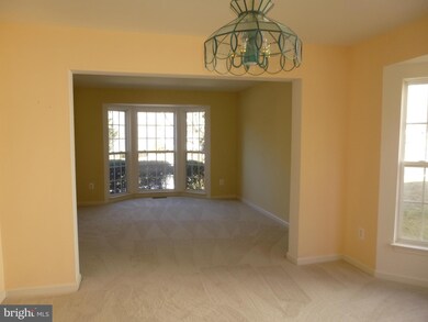 5763 Fincastle Dr, Manassas, VA 20112 - photo 5