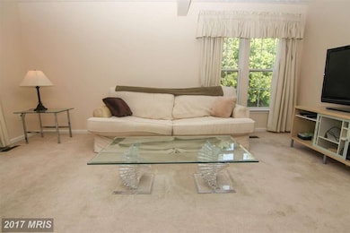 8711 Thornbrook Dr, Odenton, MD 21113 - photo 6