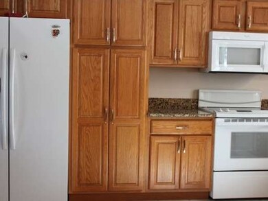 17 Courtland St, Milford, MA 01757 - photo 4