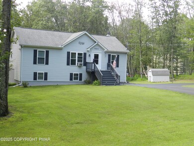 401 Cascade Dr, Effort, PA 18330 - photo 3