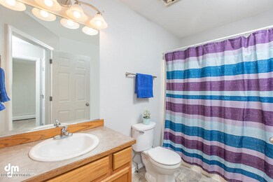 Guest Bath MS_101935-SMALL