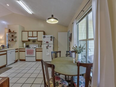 2415 Delgado Dr, Tallahassee, FL 32304 - photo 5