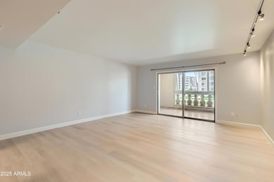 7970 E Camelback Rd unit 110, Scottsdale, AZ 85251 - photo 6