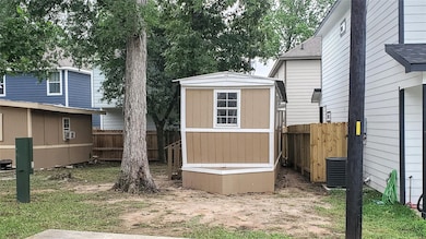 16705 Meadowcroft St, Montgomery, TX 77316 - photo 2