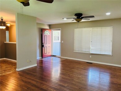 606 NW J St, Bentonville, AR 72712 - photo 2
