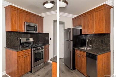 111 College Rd unit 13J, Selden, NY 11784 - photo 2