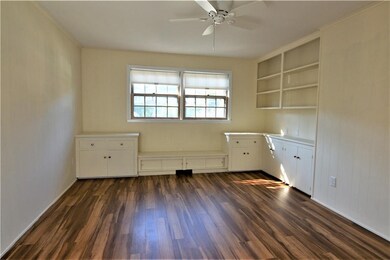 380 Gibbs Ave, Newport, RI 02840 - photo 5