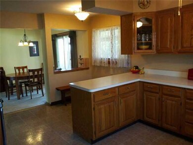 4523 Blythe Rd, Columbus, OH 43224 - photo 3