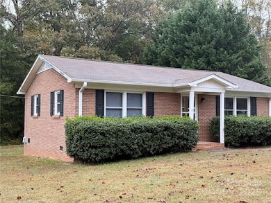 502 Short St, Stanley, NC 28164 - photo 2