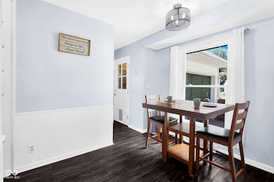 4713 Eastgate Dr, Columbus, IN 47203 - photo 6