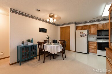 2635 Gateway Ave-4