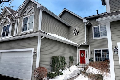 Beautifully Appointed 3 Level Townhouse