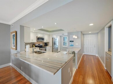 GP1102 entry & kitchen 001