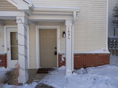 144 Bertram Dr unit L, Yorkville, IL 60560 - photo 2