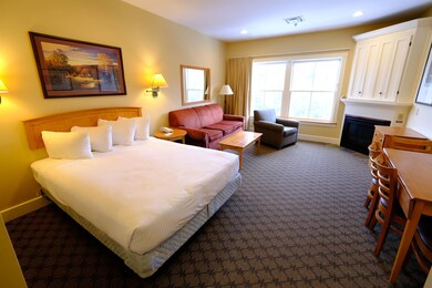 322 QII Jackson Gore Inn unit 322 QII, Ludlow, VT 05149 - photo 2