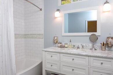 270_eugenia_drive_MLS_HID919690_ROOMbath