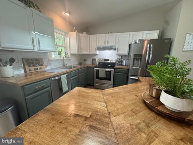 17344 Potomac Sands Dr, Piney Point, MD 20674 - photo 3