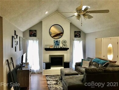 2305 Scalybark Rd unit 61, Statesville, NC 28625 - photo 3