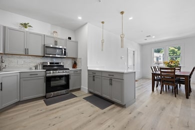 8 Oakhurst St unit 4, Dorchester Center, MA 02124 - photo 5