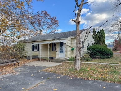 9 Paul Ave, East Freetown, MA 02717 - photo 2