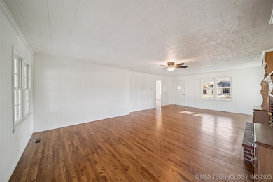 522 E 6th St, Claremore, OK 74017 - photo 4