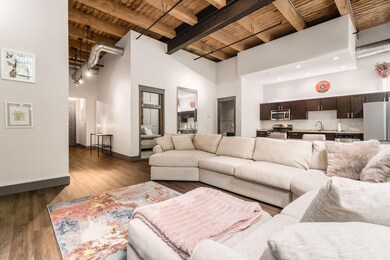 021_Front St (Unit 115) - 099
