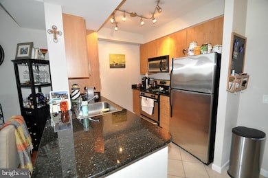 Clarendon 1021 unit 931, Arlington, VA 22201 - photo 2
