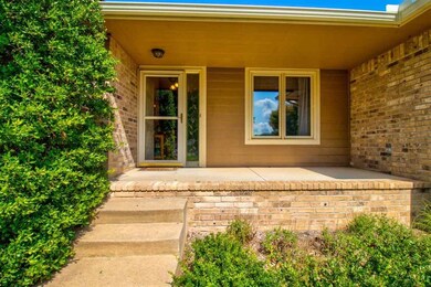 1033 N Cedar Downs Cir, Wichita, KS 67235 - photo 7