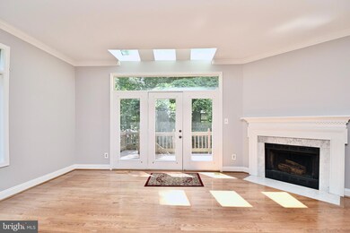 209 Mill Cross Ln, Occoquan, VA 22192 - photo 6