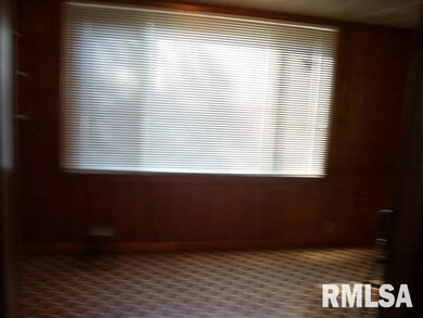 1417 N Logan St, Lincoln, IL 62656 - photo 6