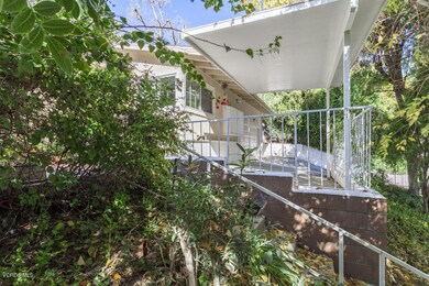 5041 Calderon Rd, Woodland Hills, CA 91364 - photo 3