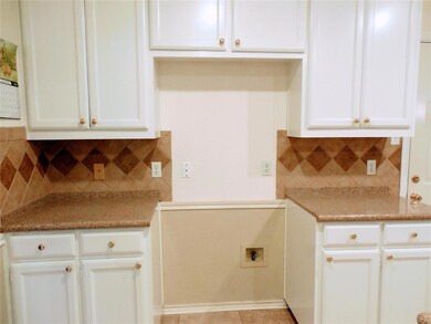 2510 Holiday St, Denison, TX 75020 - photo 7