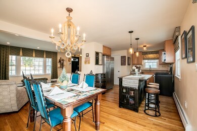 370 Corey St, West Roxbury, MA 02132 - photo 5