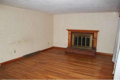 336 Pleasant St, Franklin, MA 02038 - photo 2