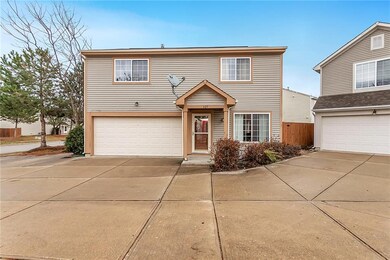 621 Cembra Dr, Greenwood, IN 46143 - photo 2