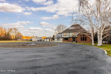 2340Mapleway_03