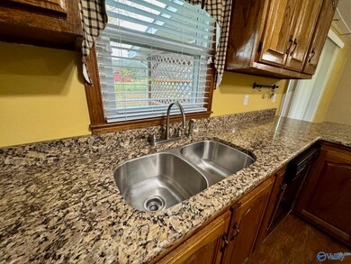 64 N Robinson Rd, Hartselle, AL 35640 - photo 7