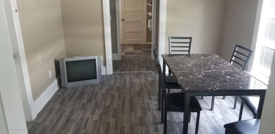 501 N Walnut St, Lansing, MI 48933 - photo 4