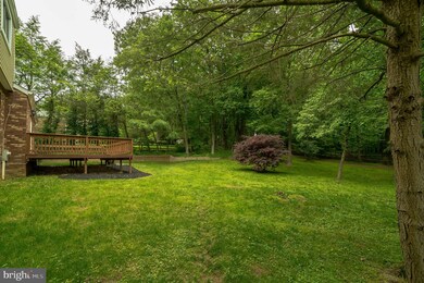 6211 Oak Hill Dr, Sykesville, MD 21784 - photo 2