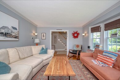 18 Darby Rd, Milton, MA 02186 - photo 5