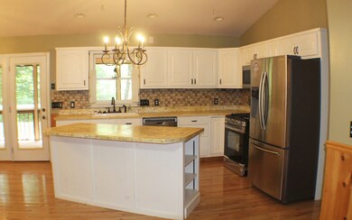 27 Chickasaw Ct, Ellijay, GA 30540 - photo 3