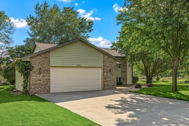 1285 Diamond Ct S, Shakopee, MN 55379 - photo 3